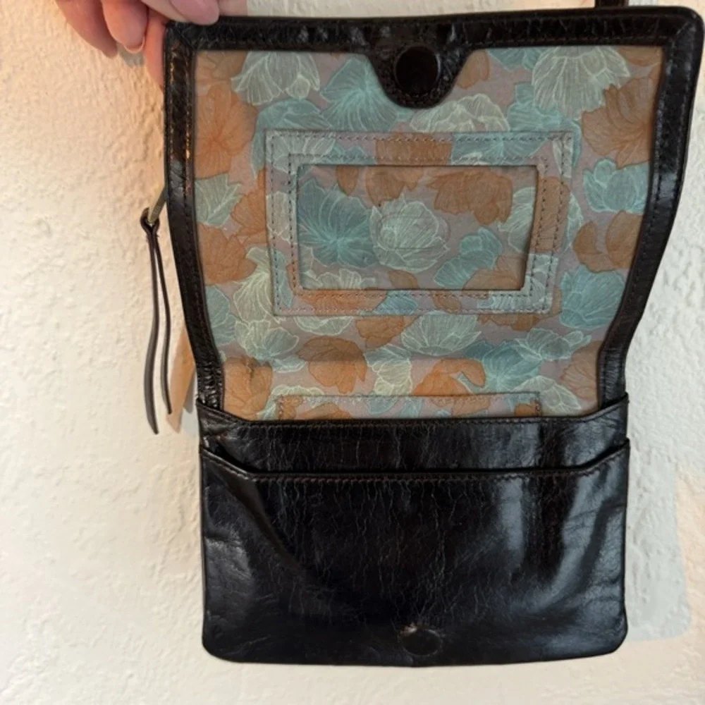 HOBO‎ INTERNATIONAL Glade Mini Crossbody Black Nubuck Leather Purse Zip Pockets